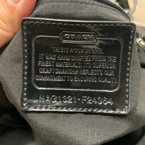 Authentic Coach Signature Stripe Satchel – Style F24364 - Picture 4 of 5